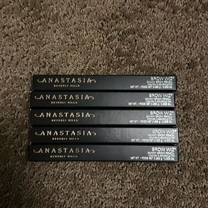 Anastasia Eyebrow Wiz